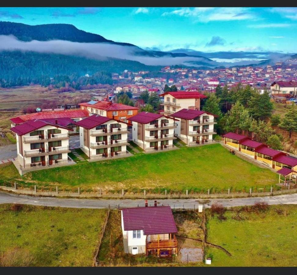 Вили Елеганс Сърница Exterior foto